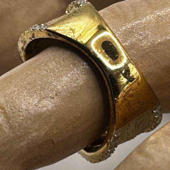 NEW Gold Vermeil Band Ring Edged in Moissanite! Size 5 - Picture 3 of 3